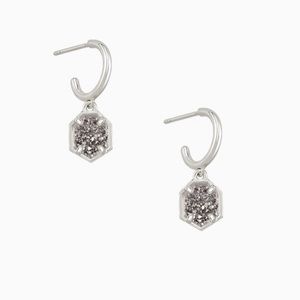 NWOT Kendra Scott Tomon Huggies